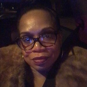 Meet your Posher, Caryn